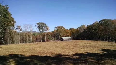47 Old Colony Rd, Princeton, MA 01541
