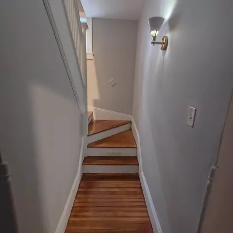 Entry Way - 824 Sumner Ave, Springfield, MA 01108 photo 1 of 2