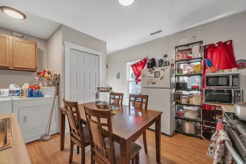93 Bowles St, Springfield, MA 01109 photo 8
