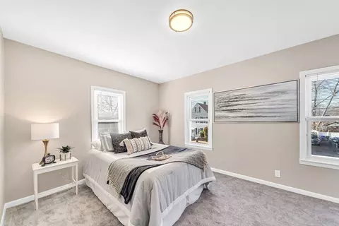 Bedroom - 37 Silver St, Springfield, MA 01107 photo 1 of 7