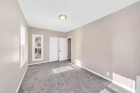 Bedroom - 37 Silver St, Springfield, MA 01107 photo 5 of 7