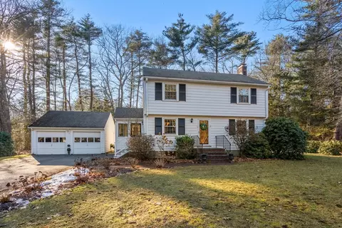 53 Country Village Ln, Sudbury, MA 01776