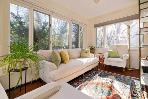289 Clinton Rd, Brookline, MA 02445 photo 7