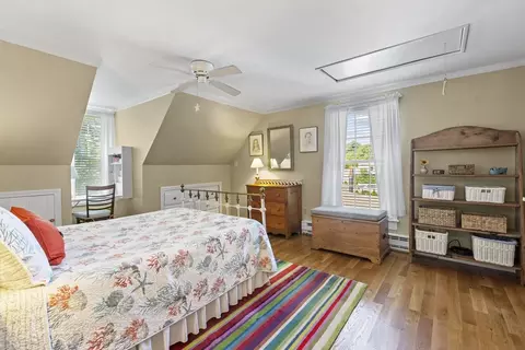 Bedroom - 5 Meadow Ln, Marblehead, MA 01945 photo 4 of 5
