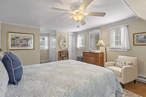 Bedroom - 5 Meadow Ln, Marblehead, MA 01945 photo 3 of 5