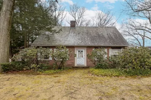 65 Greenleaf Ave, West Springfield, MA 01089