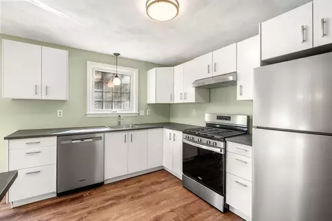 Kitchen - 14 Apple Ridge Rd #3, Maynard, MA 01754 photo 3 of 3