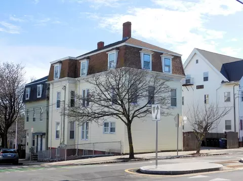 31 Temple St, Somerville, MA 02145