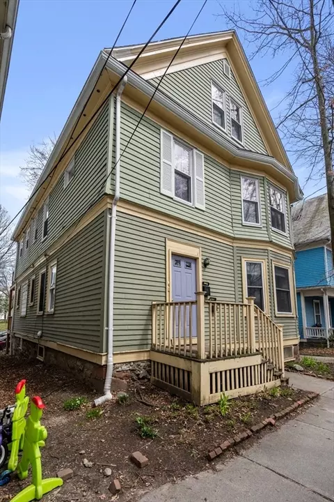 Exterior - 75 Brook #1, Brookline, MA 02445 photo 7 of 8