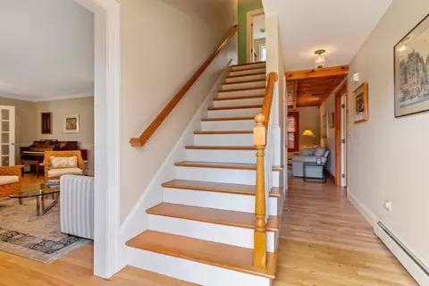 Entry Way - 4 Risley Rd, Marblehead, MA 01945 photo 1 of 1