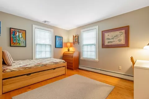 Bedroom - 4 Risley Rd, Marblehead, MA 01945 photo 6 of 7