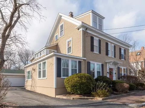 170 State St #3, Newburyport, MA 01950