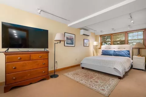 12 Ackers Ter, Brookline, MA 02445 photo 18