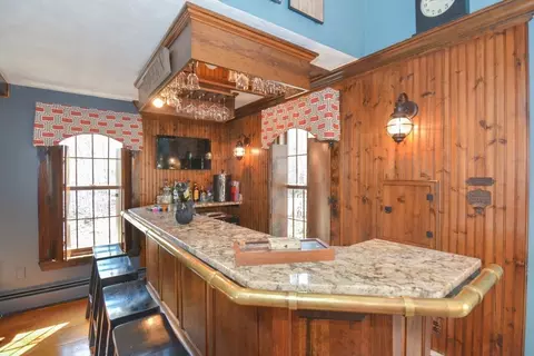 Kitchen - 187 Blackstone St, Mendon, MA 01756 photo 4 of 6