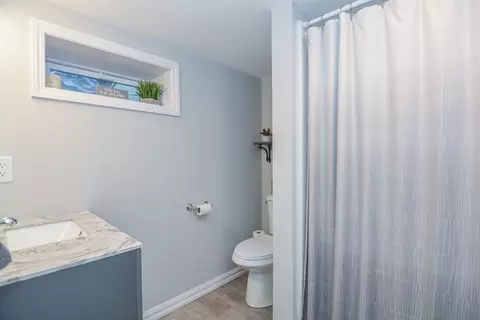 Bath - 187 Blackstone St, Mendon, MA 01756 photo 3 of 4