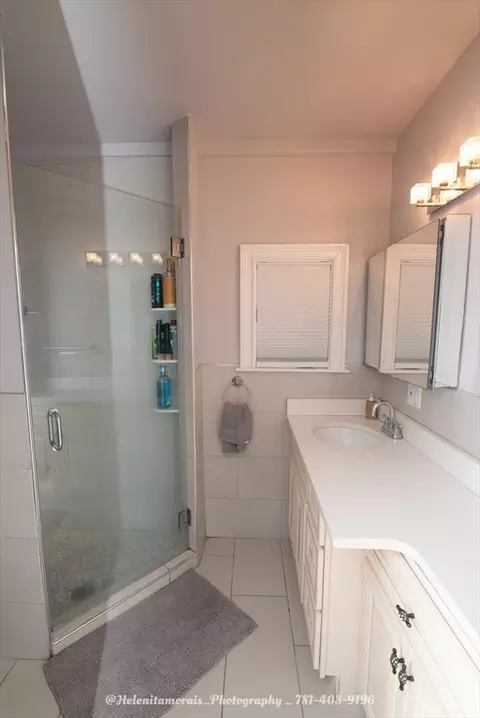 Bath - 291 Washington St, Canton, MA 02021 photo 2 of 4