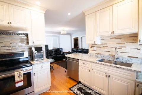 Kitchen - 291 Washington St, Canton, MA 02021 photo 8 of 8