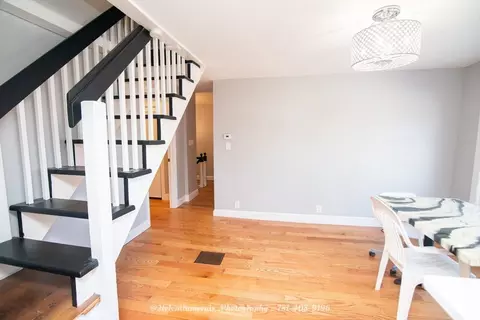 Entry Way - 291 Washington St, Canton, MA 02021 photo 1 of 2