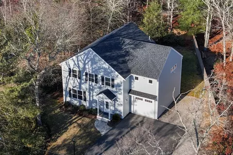 40 Gage Dr, Falmouth, MA 02536
