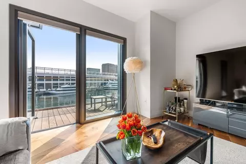 300 Pier 4 Blvd #3J, Boston, MA 02110
