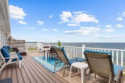85 Seaview Dr, Plymouth, MA 02360