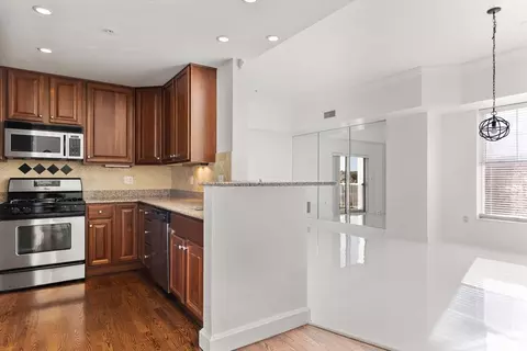 36 Village Rd #715, Middleton, MA 01949