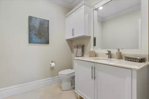 Bath - 7 Berkeley Dr, Walpole, MA 02081 photo 1 of 6