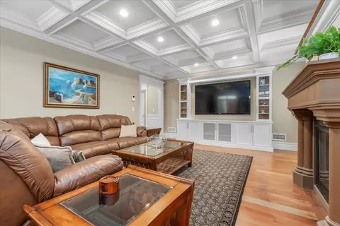 Living - 7 Berkeley Dr, Walpole, MA 02081 photo 4 of 4