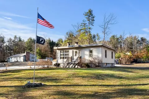 3 School St, Dunstable, MA 01827