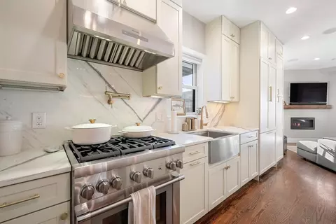 Kitchen - 861 E 2nd St #1, Boston, MA 02127 photo 4 of 5