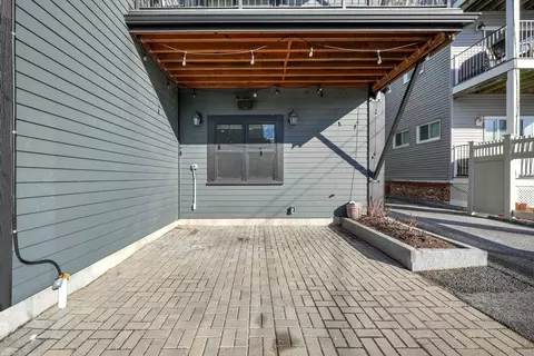 Exterior - 861 E 2nd St #1, Boston, MA 02127 photo 1 of 4