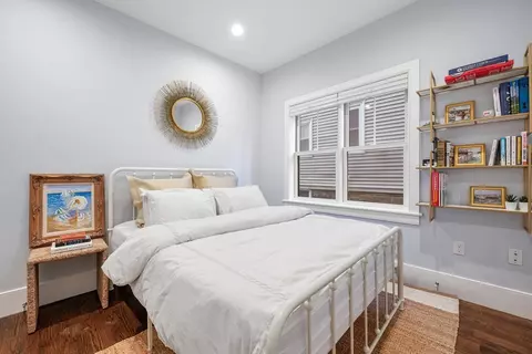 Bedroom - 861 E 2nd St #1, Boston, MA 02127 photo 5 of 6