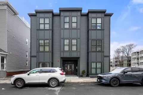 Exterior - 861 E 2nd St #1, Boston, MA 02127 photo 4 of 4