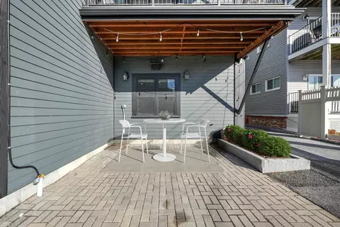 Exterior - 861 E 2nd St #1, Boston, MA 02127 photo 2 of 4