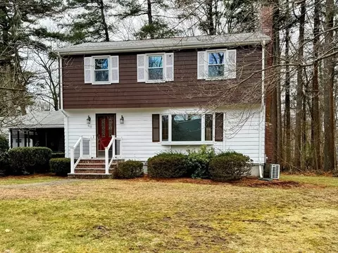 510 Maple St, Franklin, MA 02038
