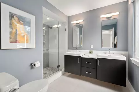 Bath - 8 Coyne Rd #1, Newton, MA 02468 photo 2 of 4