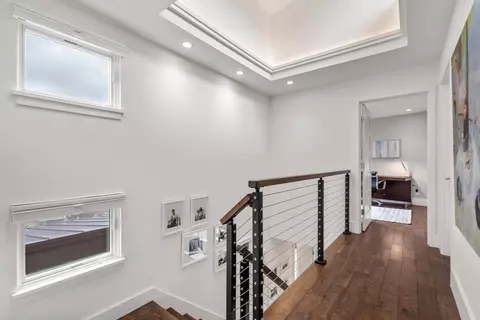 Entry Way - 8 Coyne Rd #1, Newton, MA 02468 photo 3 of 3