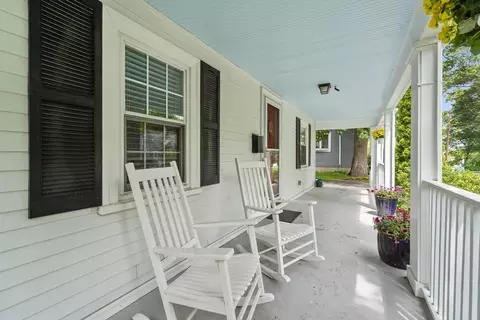 Exterior - 23 Hemlock Rd, Newton, MA 02464 photo 4 of 18