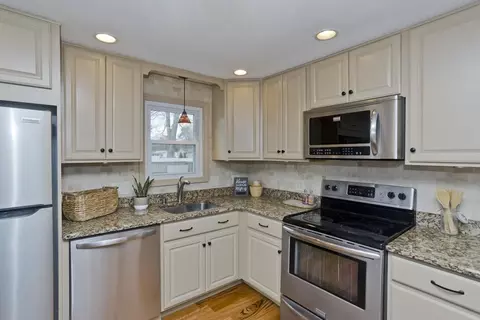 Kitchen - 76 Paulk Ter, Springfield, MA 01128 photo 1 of 7