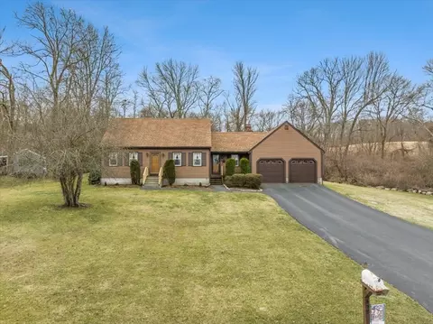 Exterior - 477 Estherbrook Ave, Dighton, MA 02715 photo 7 of 8