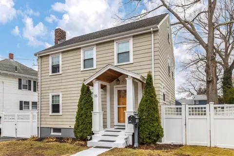 35 Pagoda St, Milton, MA 02186
