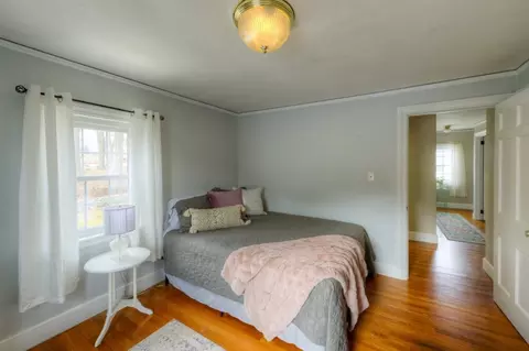 Bedroom - 291 Beverly Rd, Worcester, MA 01605 photo 3 of 8