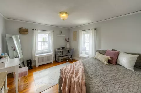 Bedroom - 291 Beverly Rd, Worcester, MA 01605 photo 2 of 8