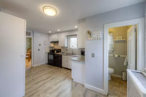 Kitchen - 291 Beverly Rd, Worcester, MA 01605 photo 4 of 6