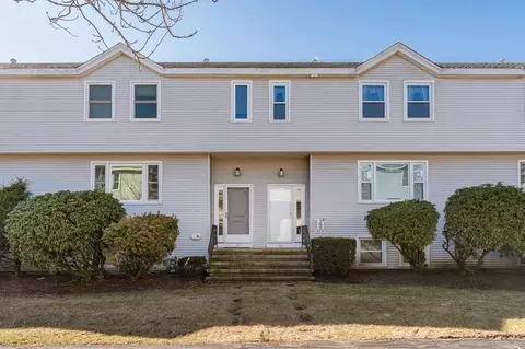 46 Villa Roma Dr #46, Tewksbury, MA 01876