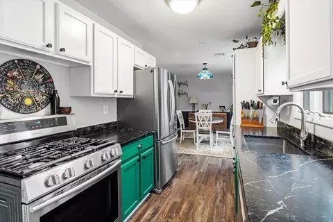 113 Bradford Rd, Hanover, MA 02339