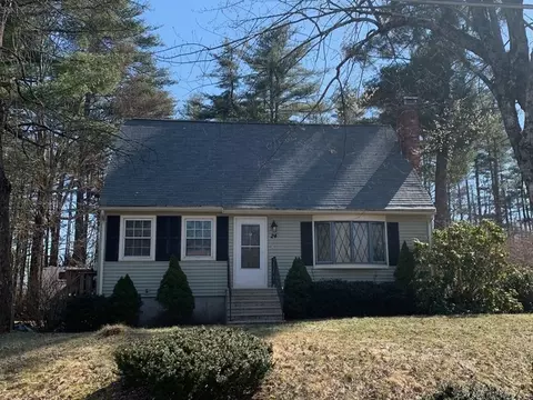 24 Edward Rd, Townsend, MA 01469