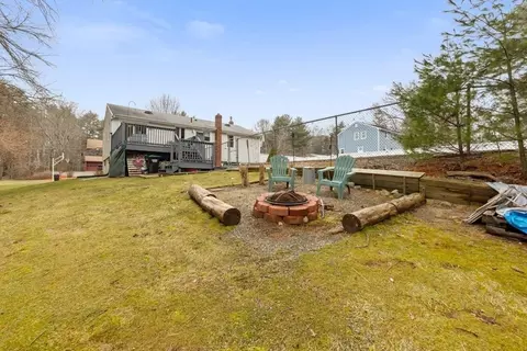 Exterior - 252 Gorwin Dr, Hanson, MA 02341 photo 7 of 9
