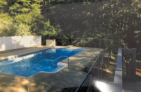 Exterior - 252 Gorwin Dr, Hanson, MA 02341 photo 9 of 9