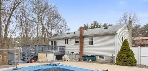 Exterior - 252 Gorwin Dr, Hanson, MA 02341 photo 6 of 9